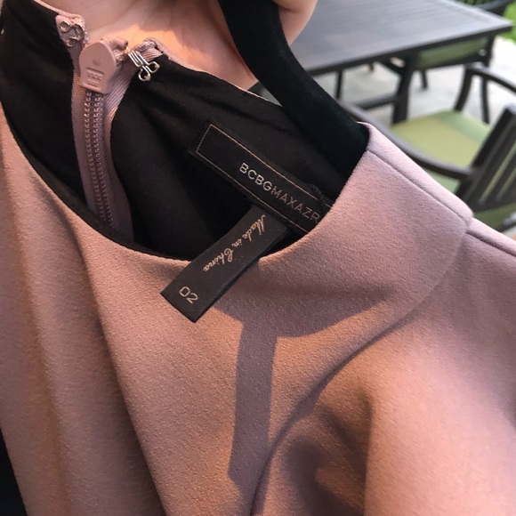 Stunning Pink BCBG Maxazria Gown Size 2 - Picture 3 of 3